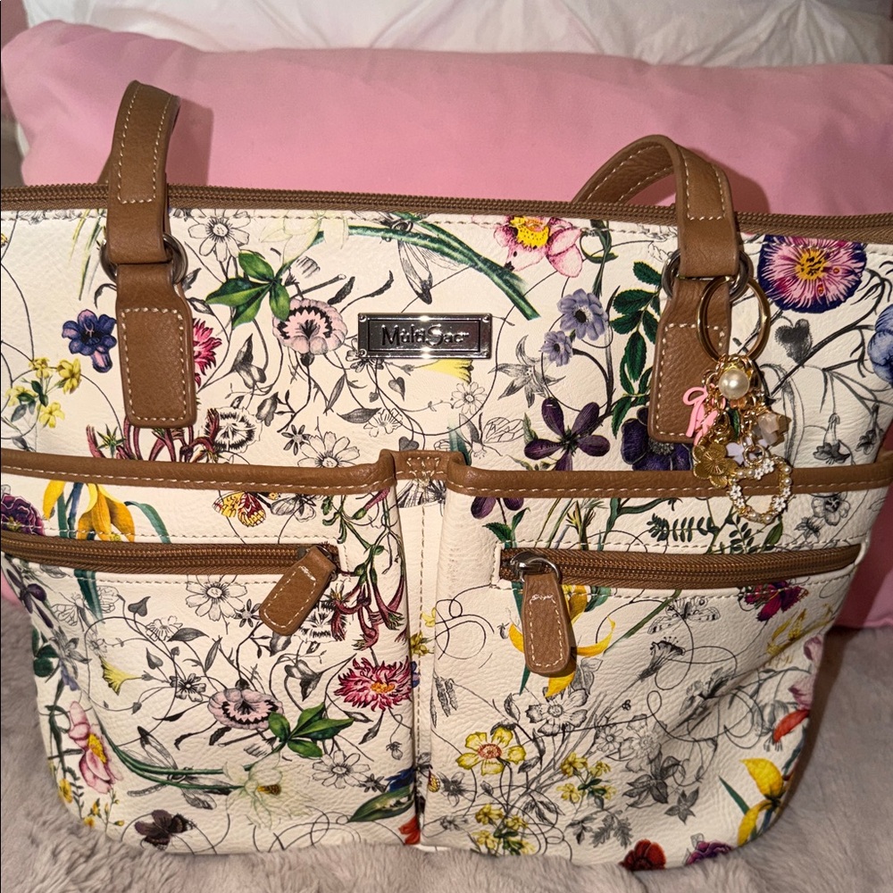 Floral Cream Tote with Tan Trim and Charm